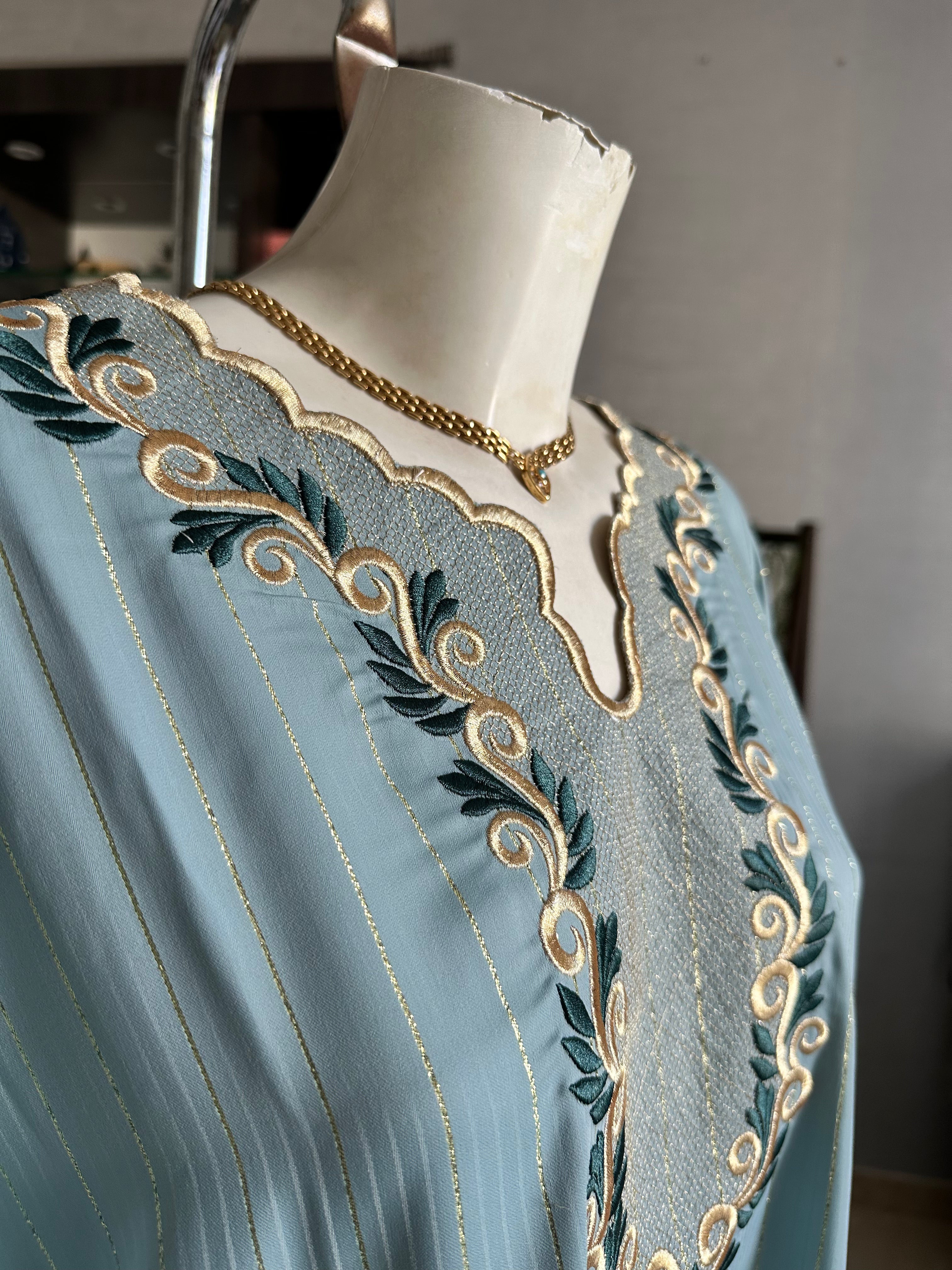 Caftan Marocain col brodé