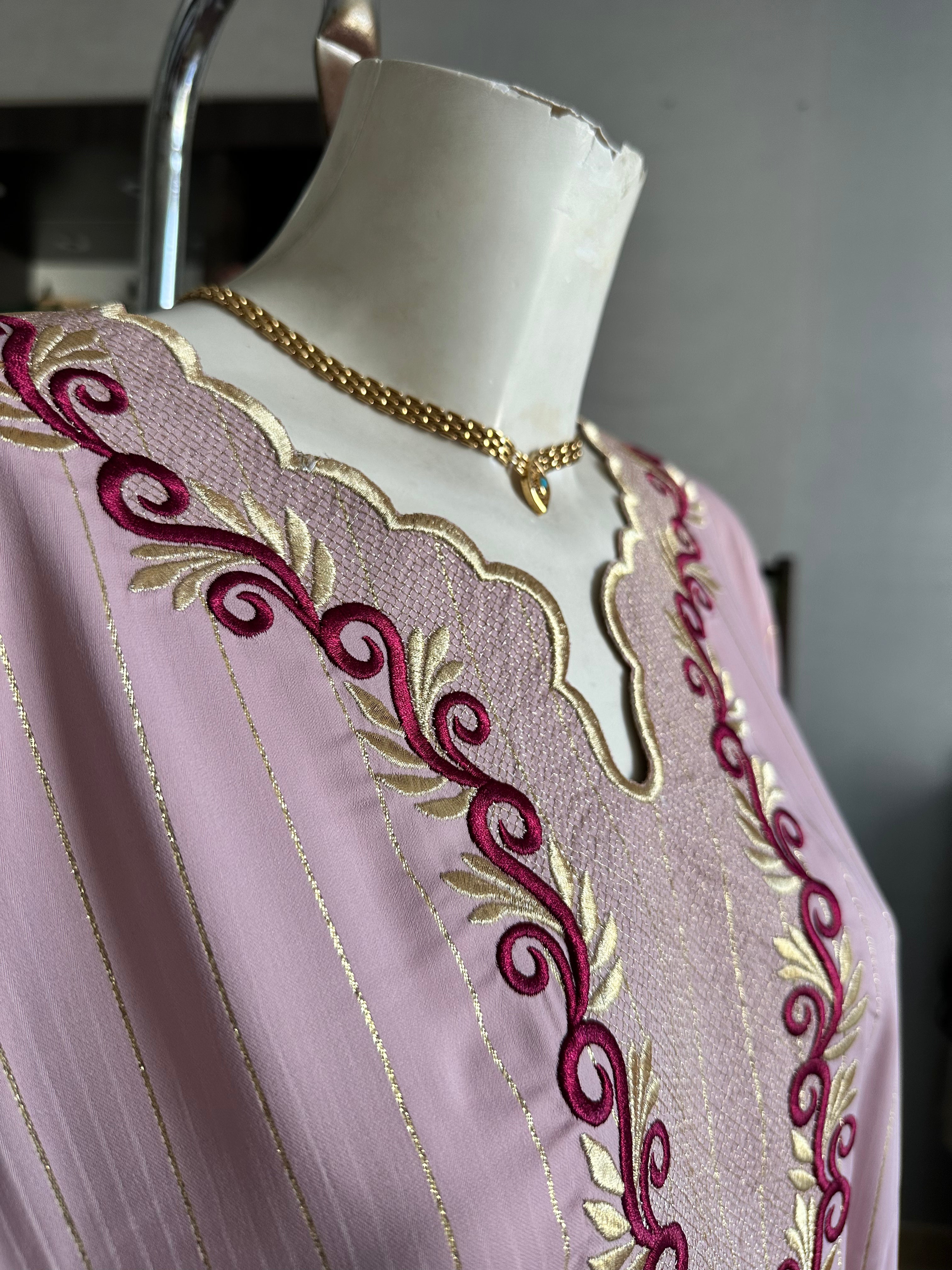 Caftan Marocain col brodé