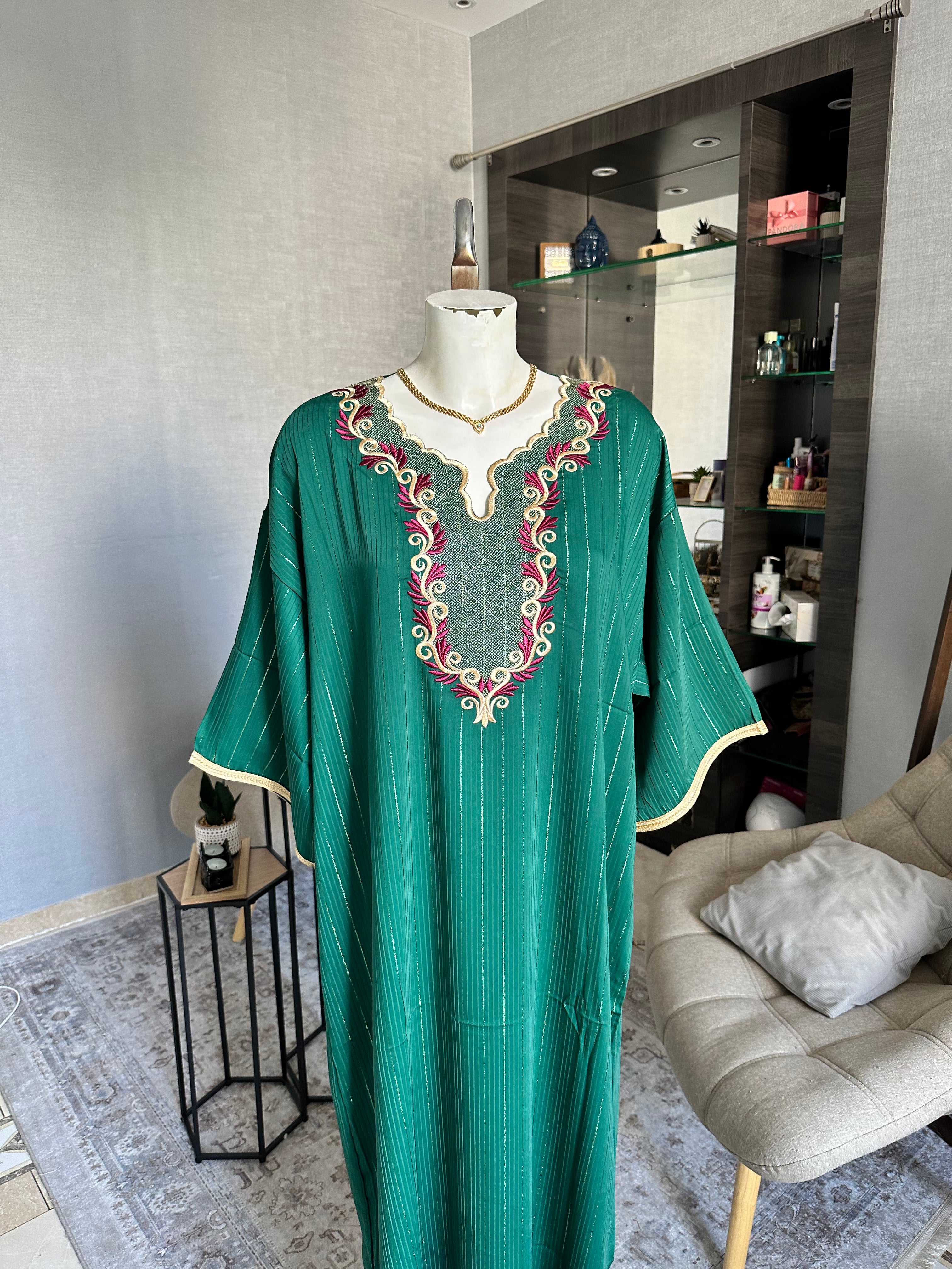 Caftan Marocain col brodé