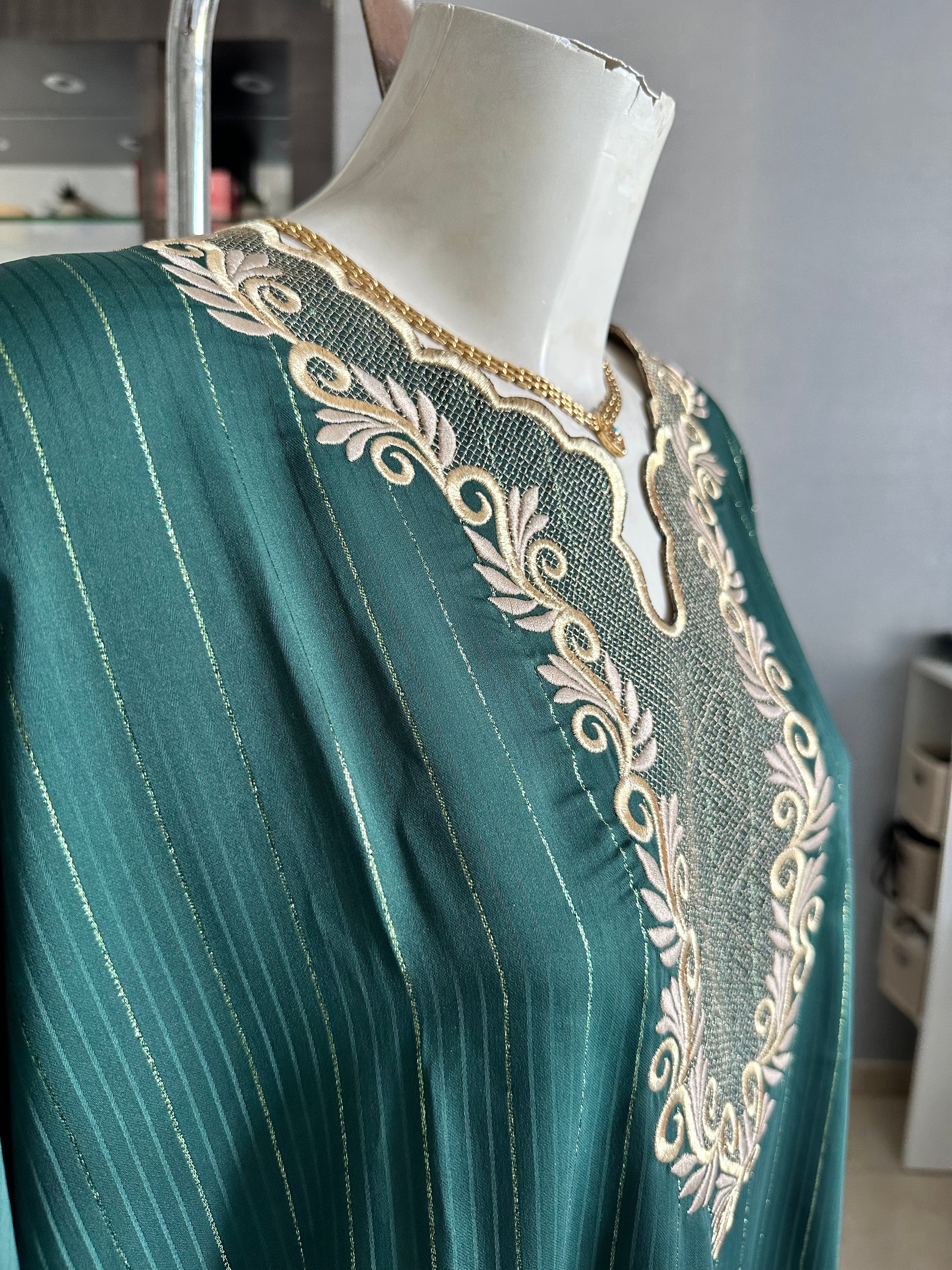 Caftan Marocain col brodé